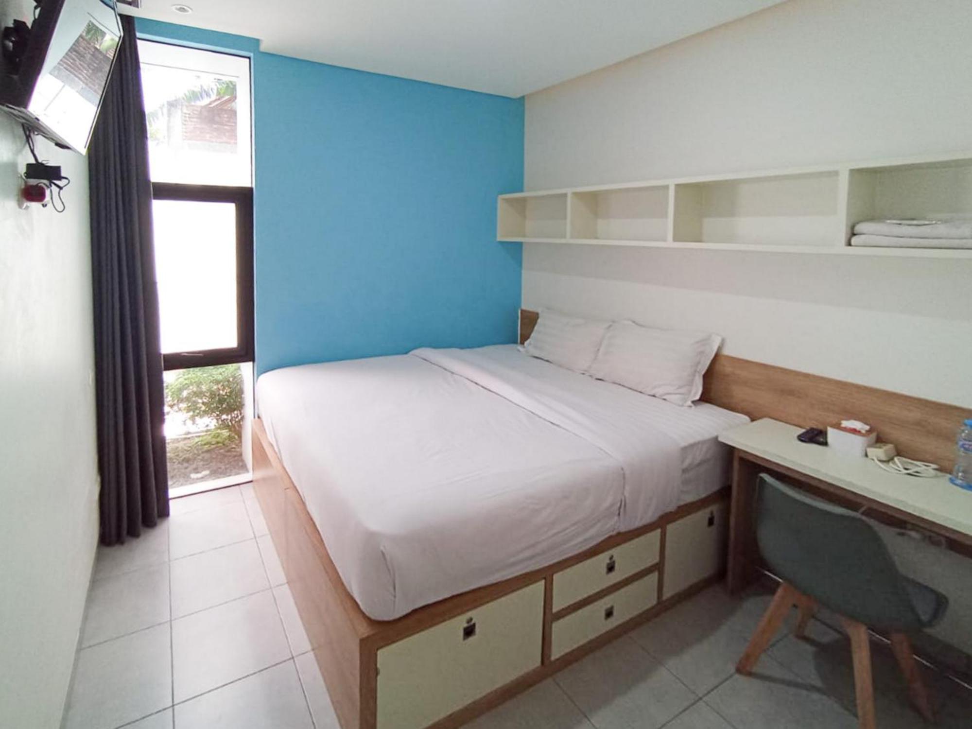 ホテル Ofo Kost Premium Kampung Inggris Pare Syariah Mitra Reddoorz エクステリア 写真