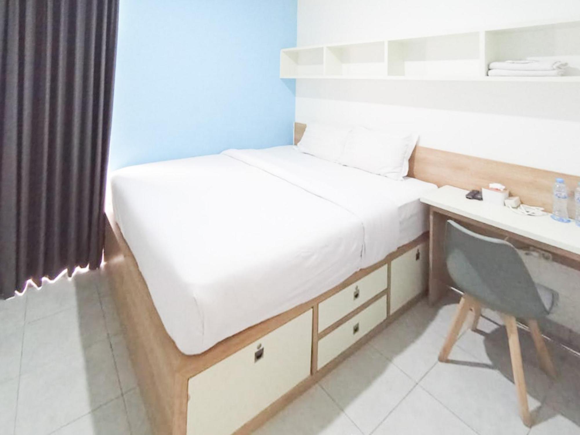 ホテル Ofo Kost Premium Kampung Inggris Pare Syariah Mitra Reddoorz エクステリア 写真