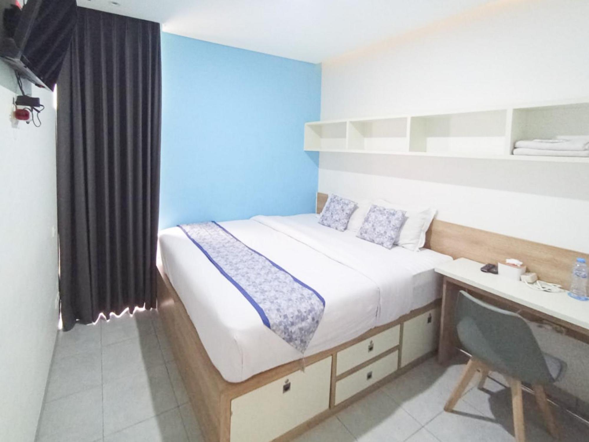 ホテル Ofo Kost Premium Kampung Inggris Pare Syariah Mitra Reddoorz エクステリア 写真